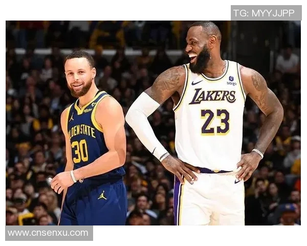 湖人勇士对决新浪直播分析精彩瞬间回顾与球员表现亮点解析